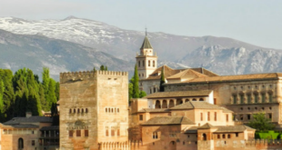 Encore bravo aux élèves et aux professeurs encadrants à savoir Madame El Msahli et Madame Benabdelouahed pour ces travaux !